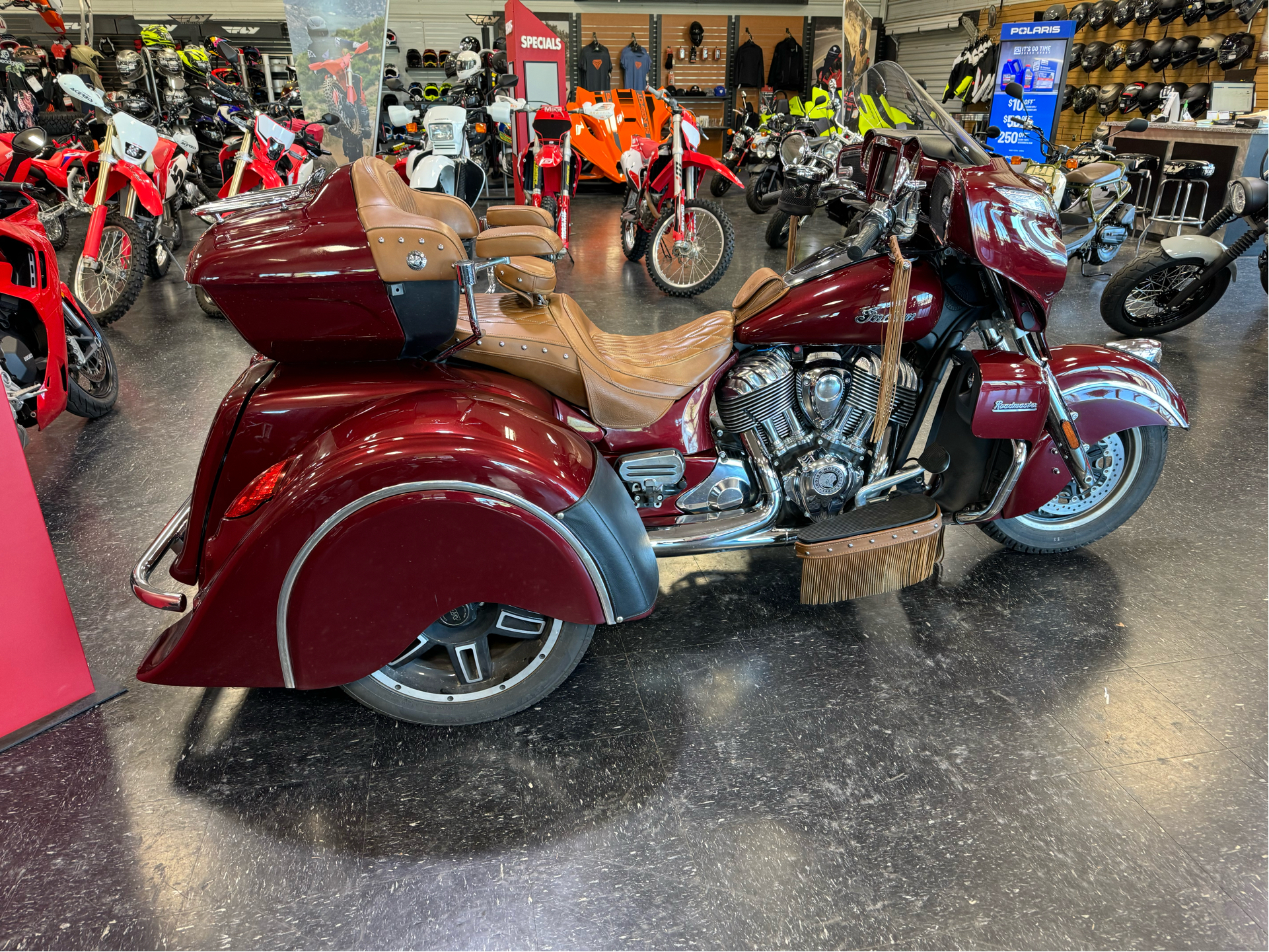 2019 Indian Motorcycle Roadmaster® ABS in Broken Arrow, Oklahoma - Photo 1