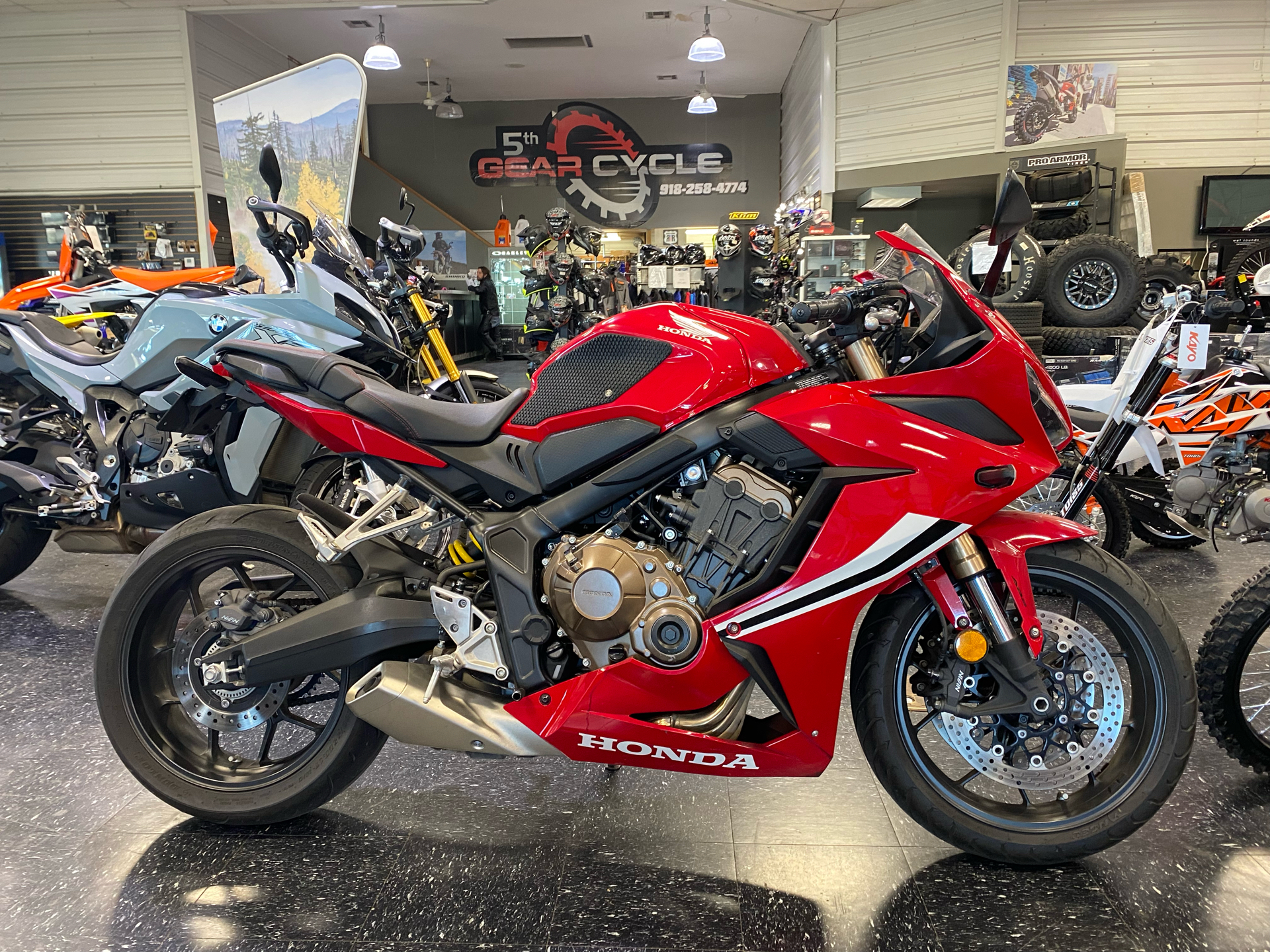 2020 Honda CBR650R ABS in Broken Arrow, Oklahoma - Photo 2