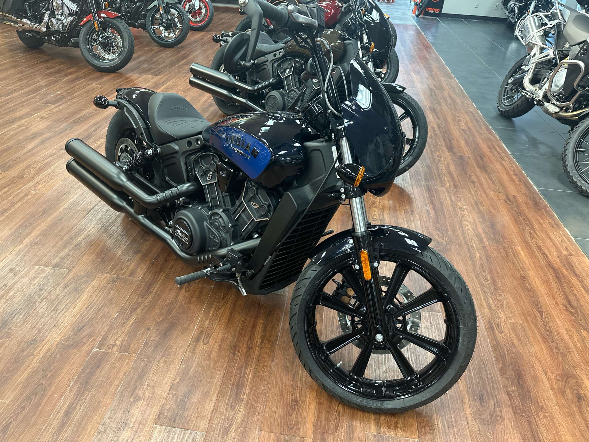 2023 Indian Motorcycle Scout® Rogue ABS Icon in Broken Arrow, Oklahoma - Photo 1