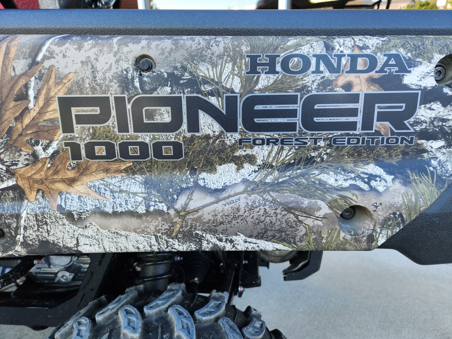 2024 Honda Pioneer 1000 Forest in Billings, Montana - Photo 6