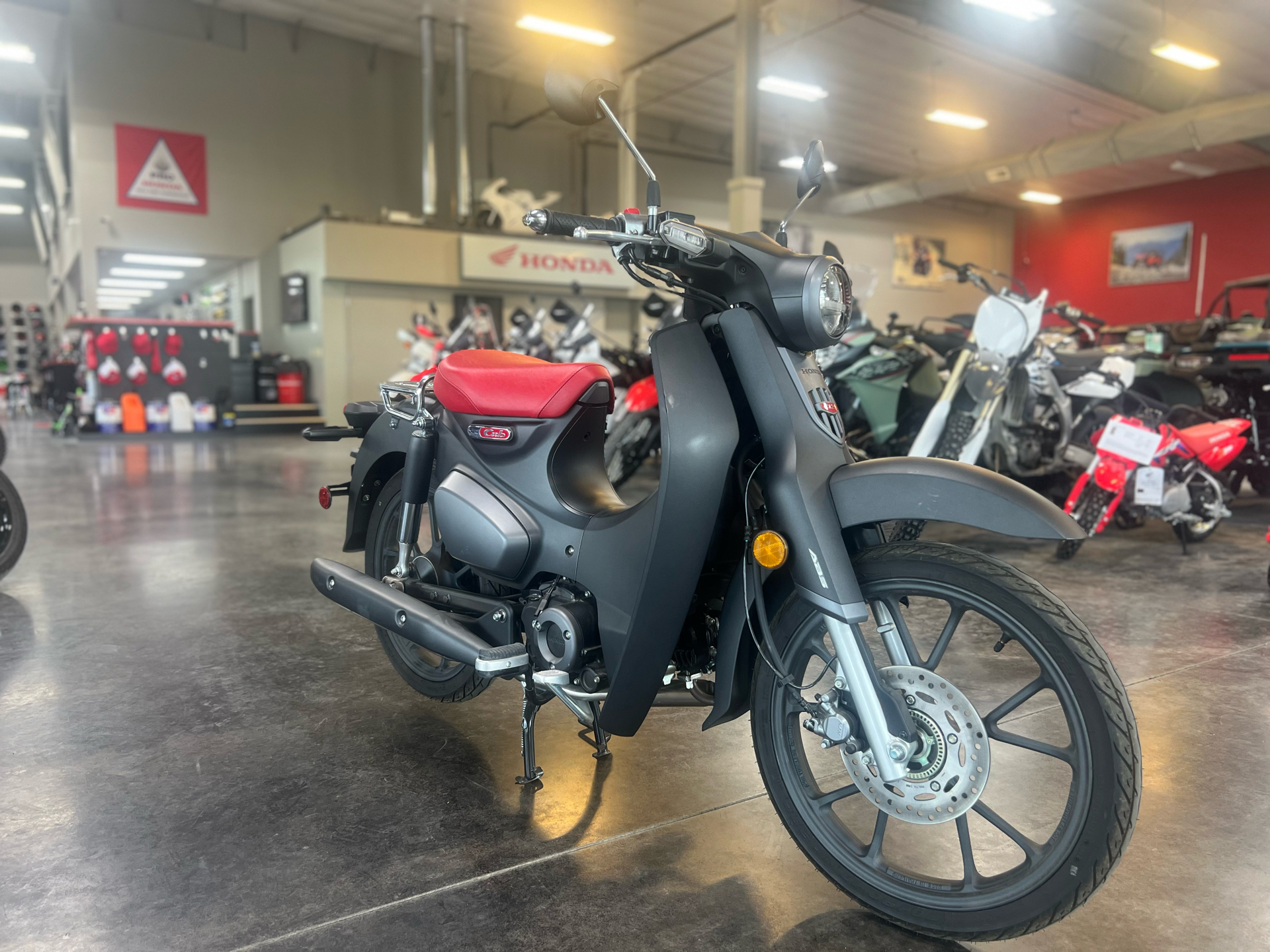 2022 Honda Super Cub C125 ABS in Billings, Montana - Photo 2