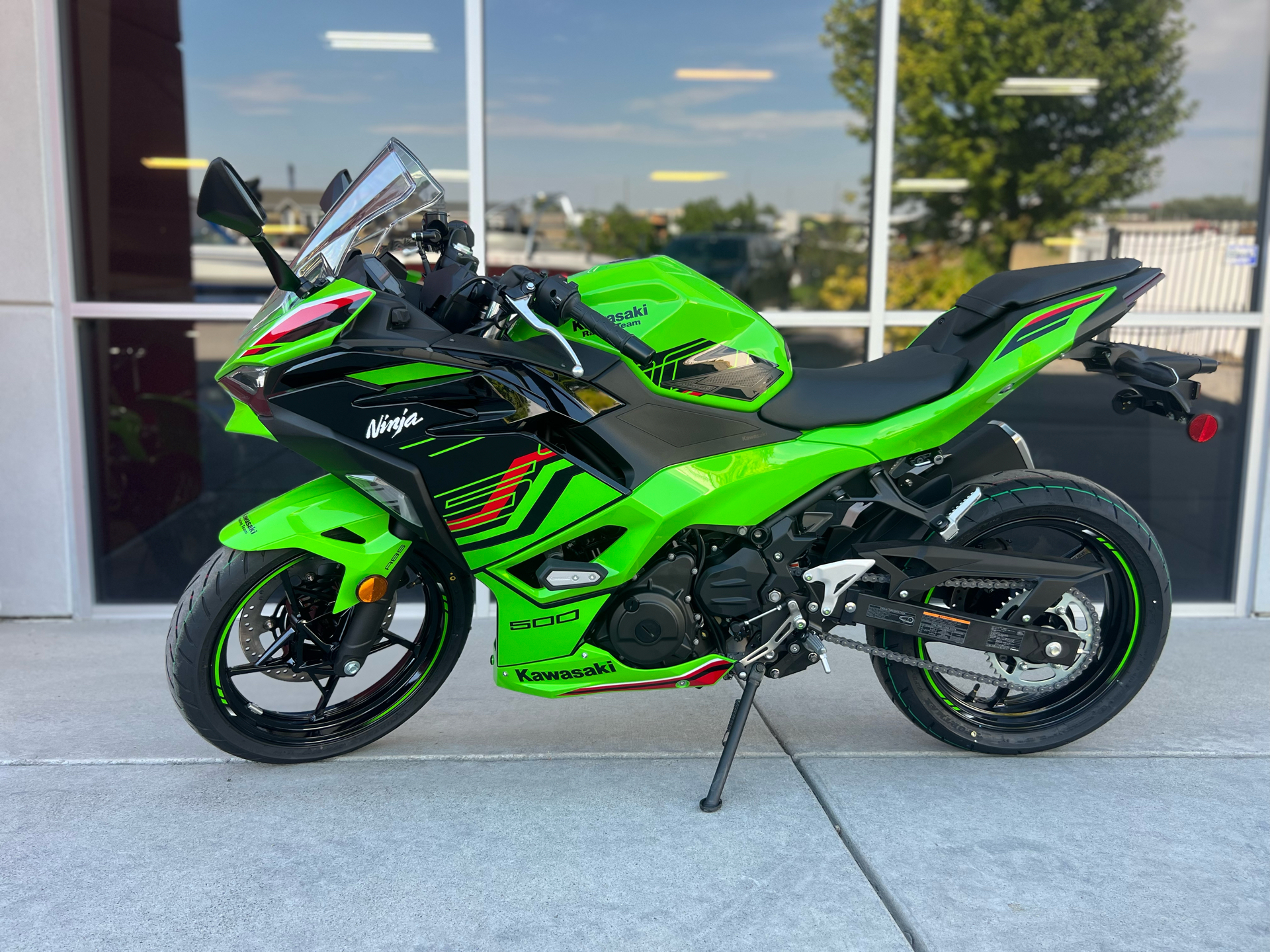 2024 Kawasaki Ninja 500 KRT Edition in Billings, Montana - Photo 1