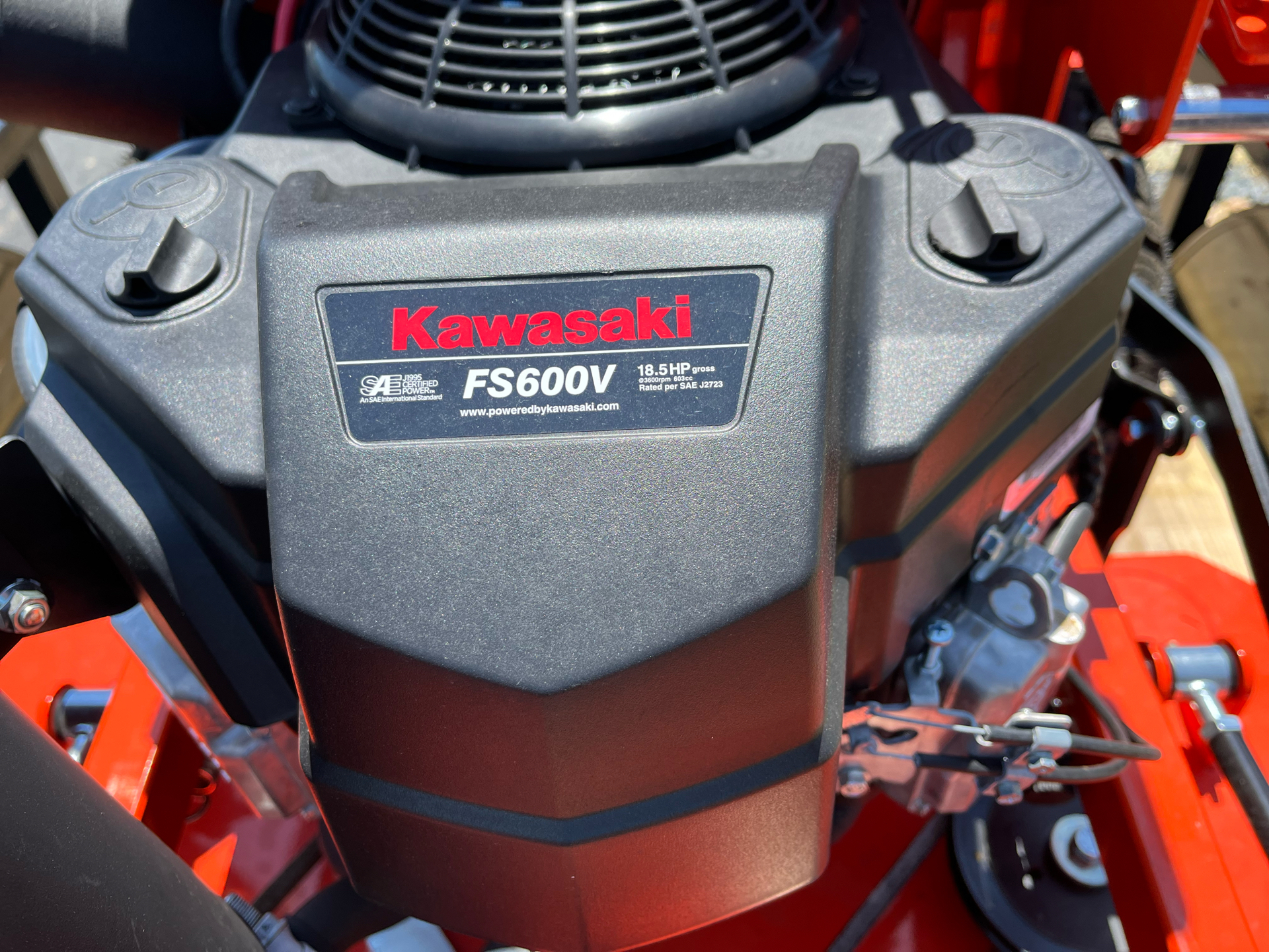 2024 Bad Boy Mowers Revolt SD 42 in. Kawasaki FS600 18.5 hp in Albemarle, North Carolina - Photo 3