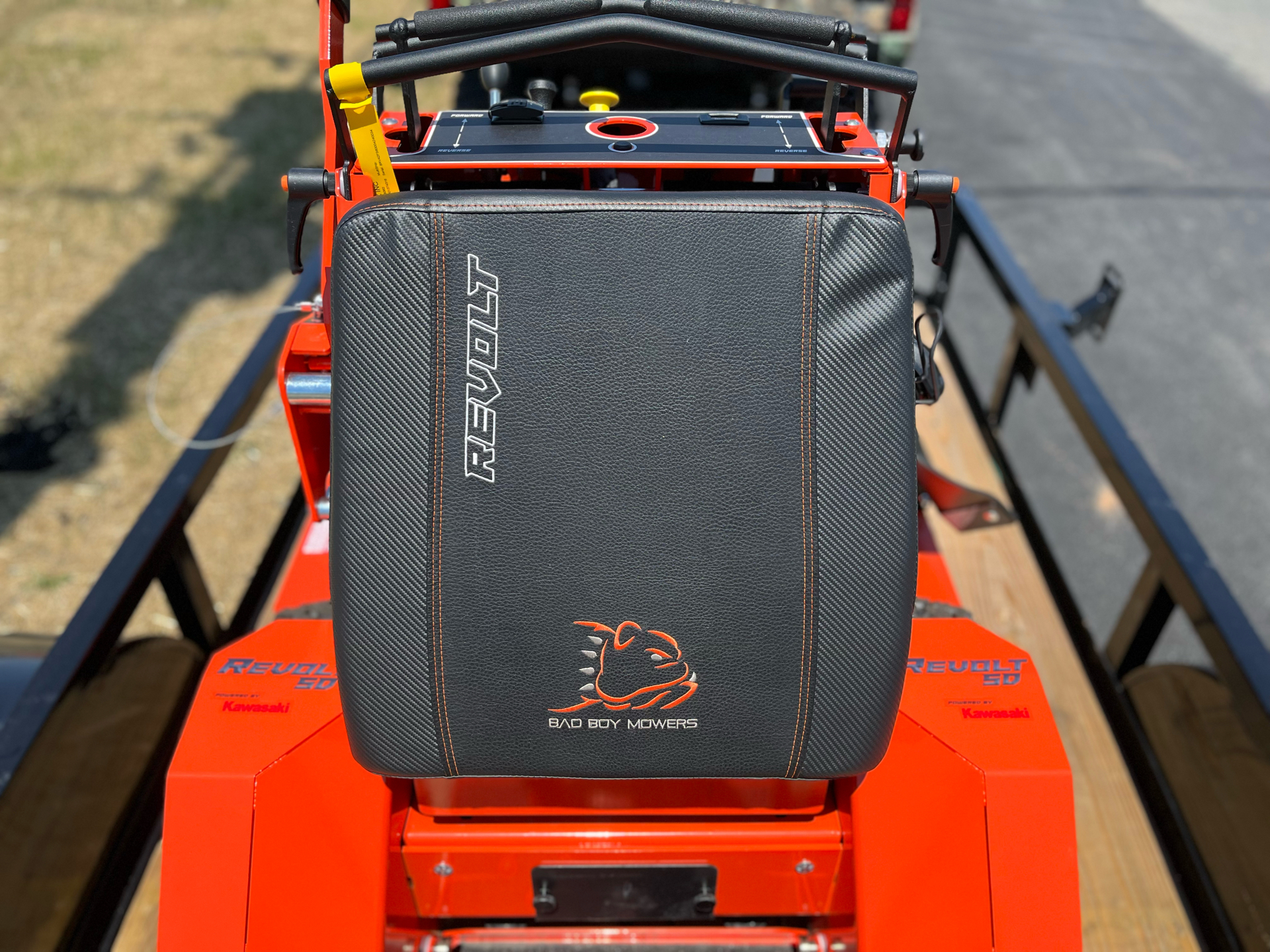 2024 Bad Boy Mowers Revolt SD 42 in. Kawasaki FS600 18.5 hp in Albemarle, North Carolina - Photo 5