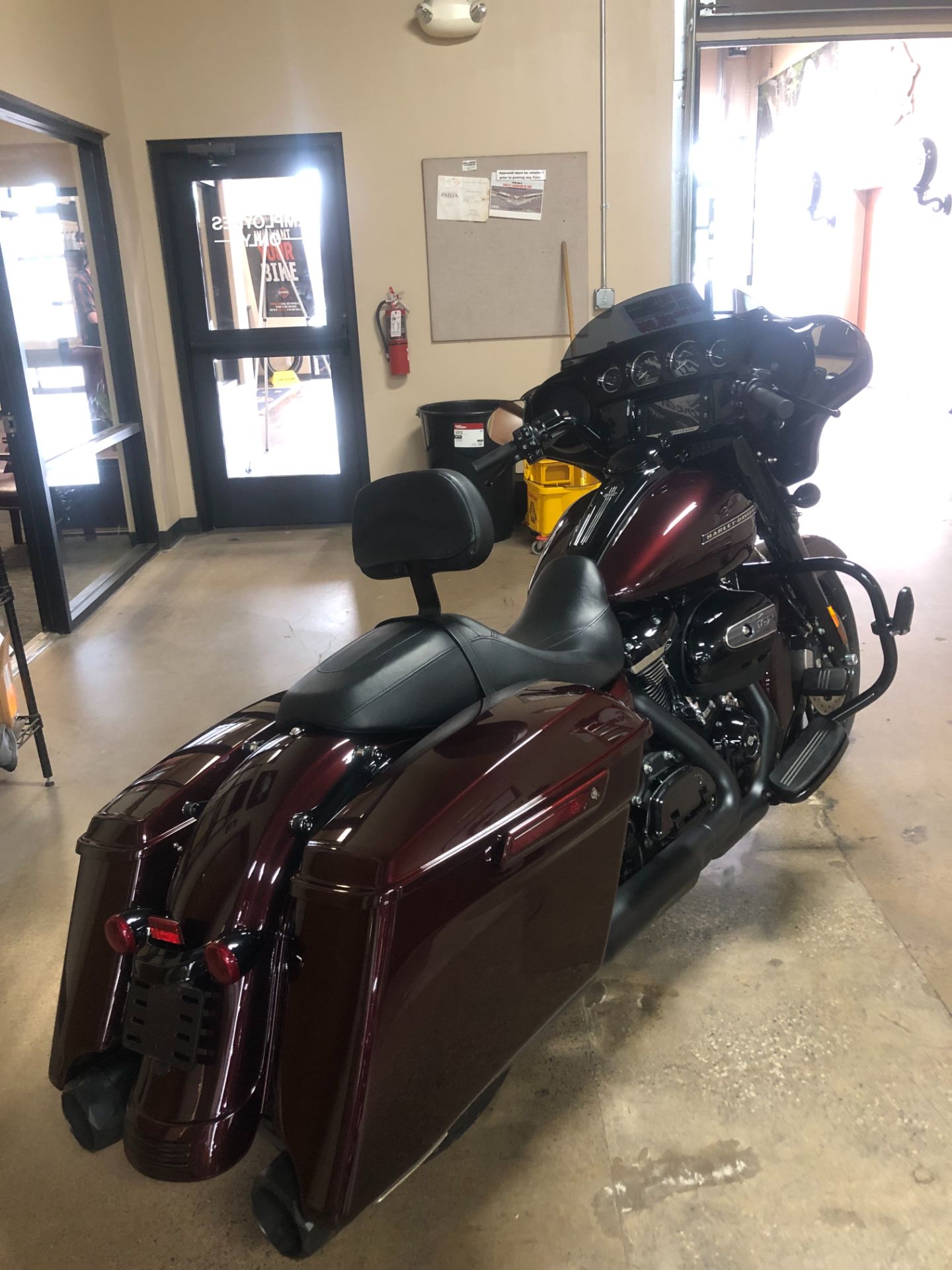 2018 Harley-Davidson Street Glide® Special in Erie, Pennsylvania - Photo 3