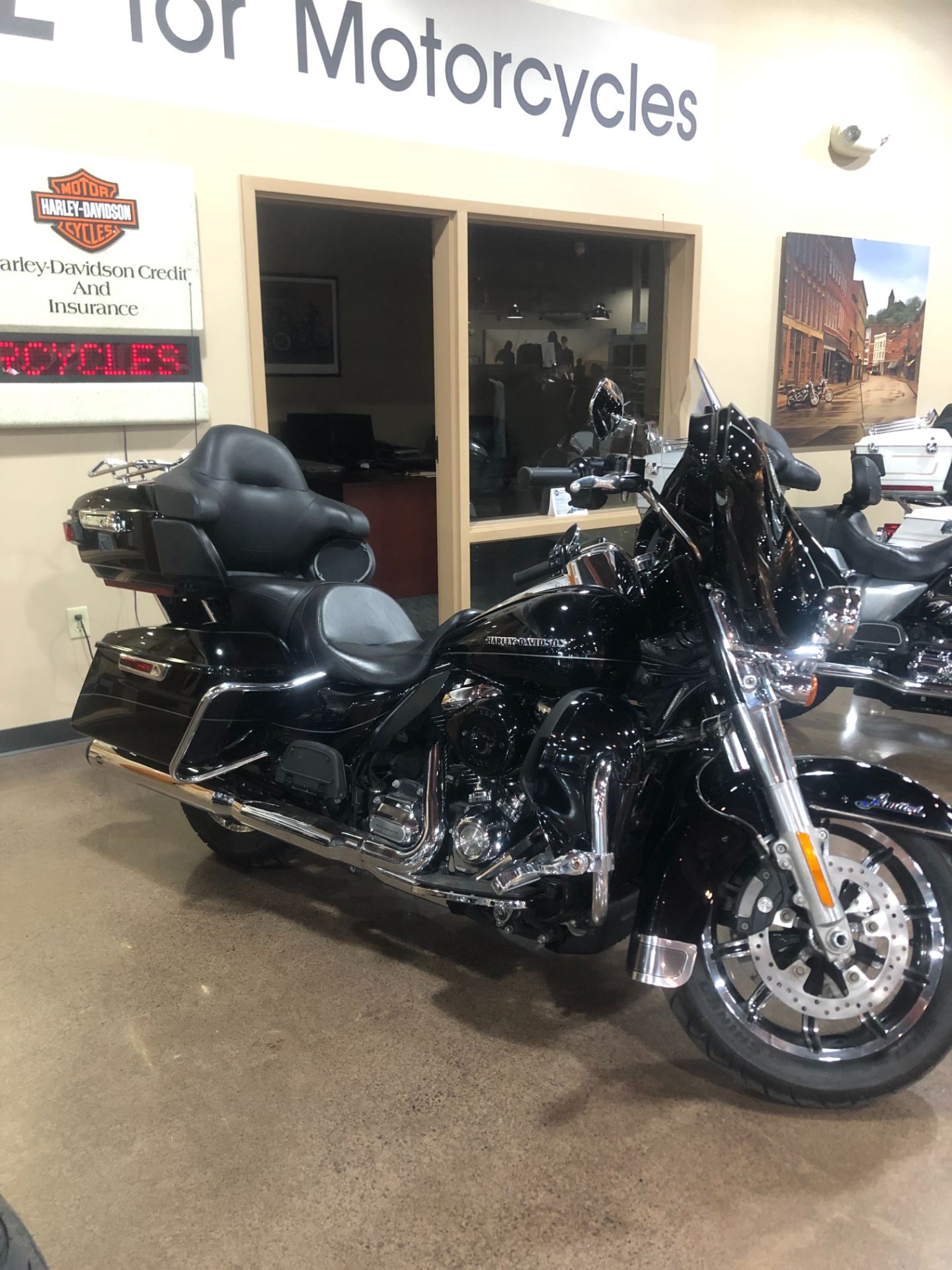 2017 Harley-Davidson Ultra Limited Low in Erie, Pennsylvania - Photo 4