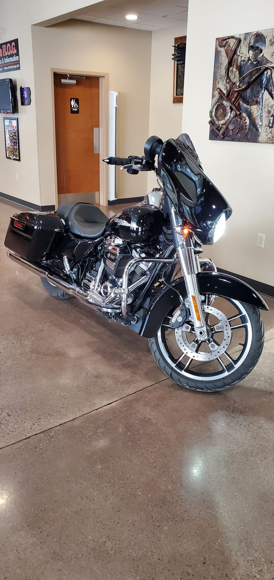 2019 Harley-Davidson Street Glide® in Erie, Pennsylvania - Photo 3