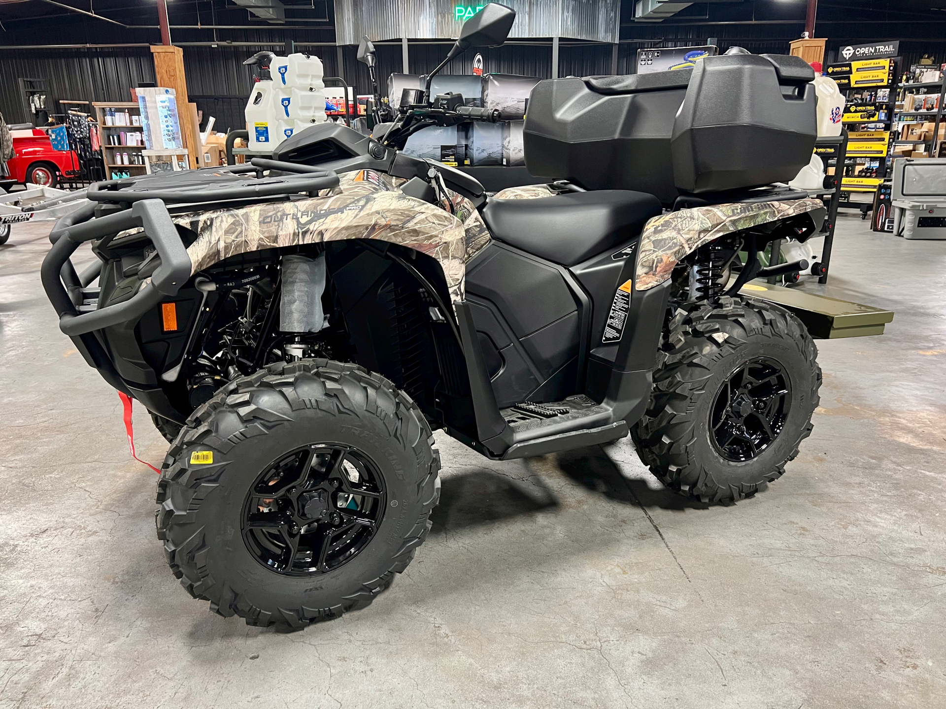 2024 Can-Am Outlander PRO Hunting Edition HD5 in Brenham, Texas - Photo 1