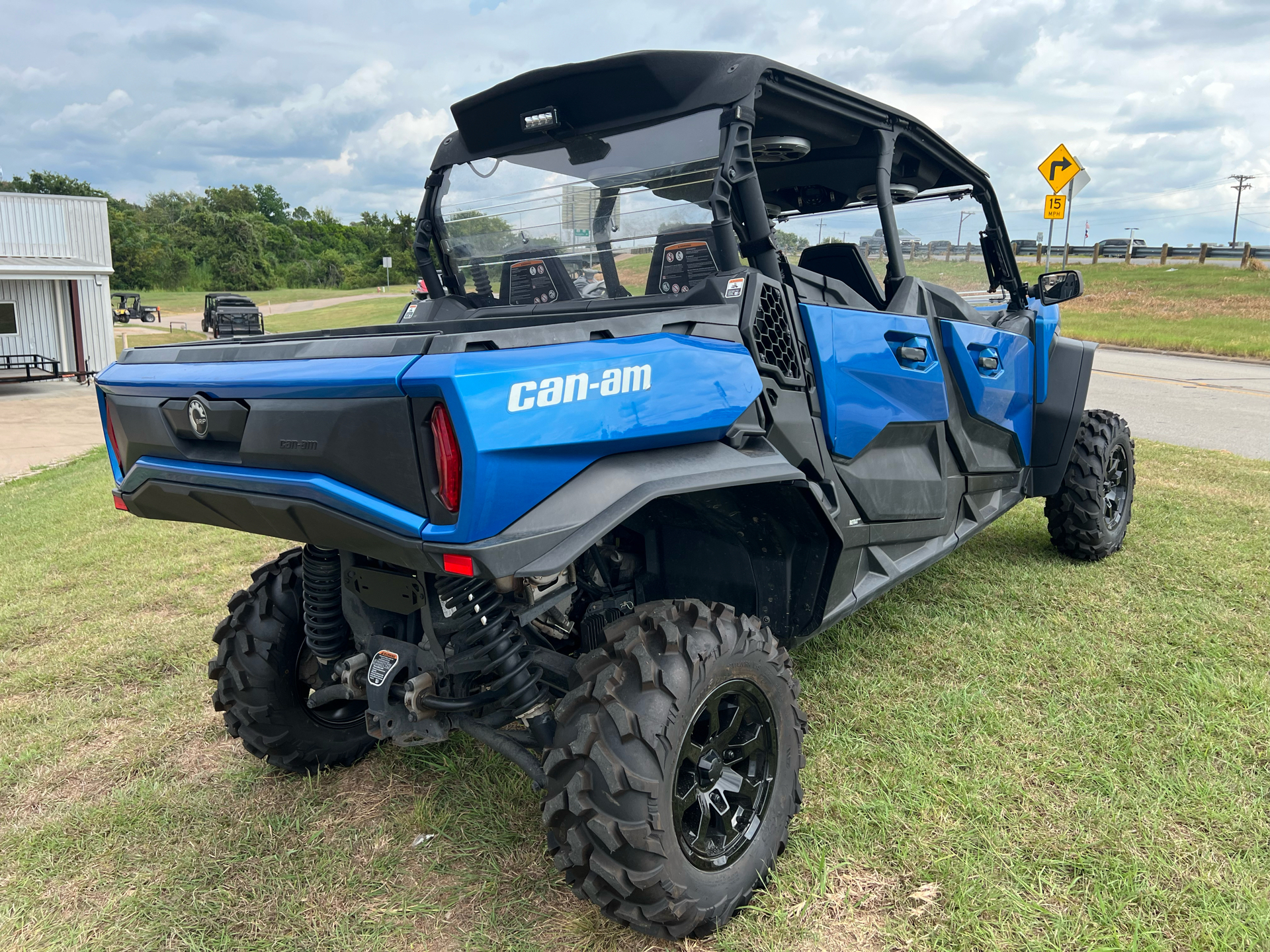 2021 Can-Am Commander MAX XT 1000R in Brenham, Texas - Photo 7