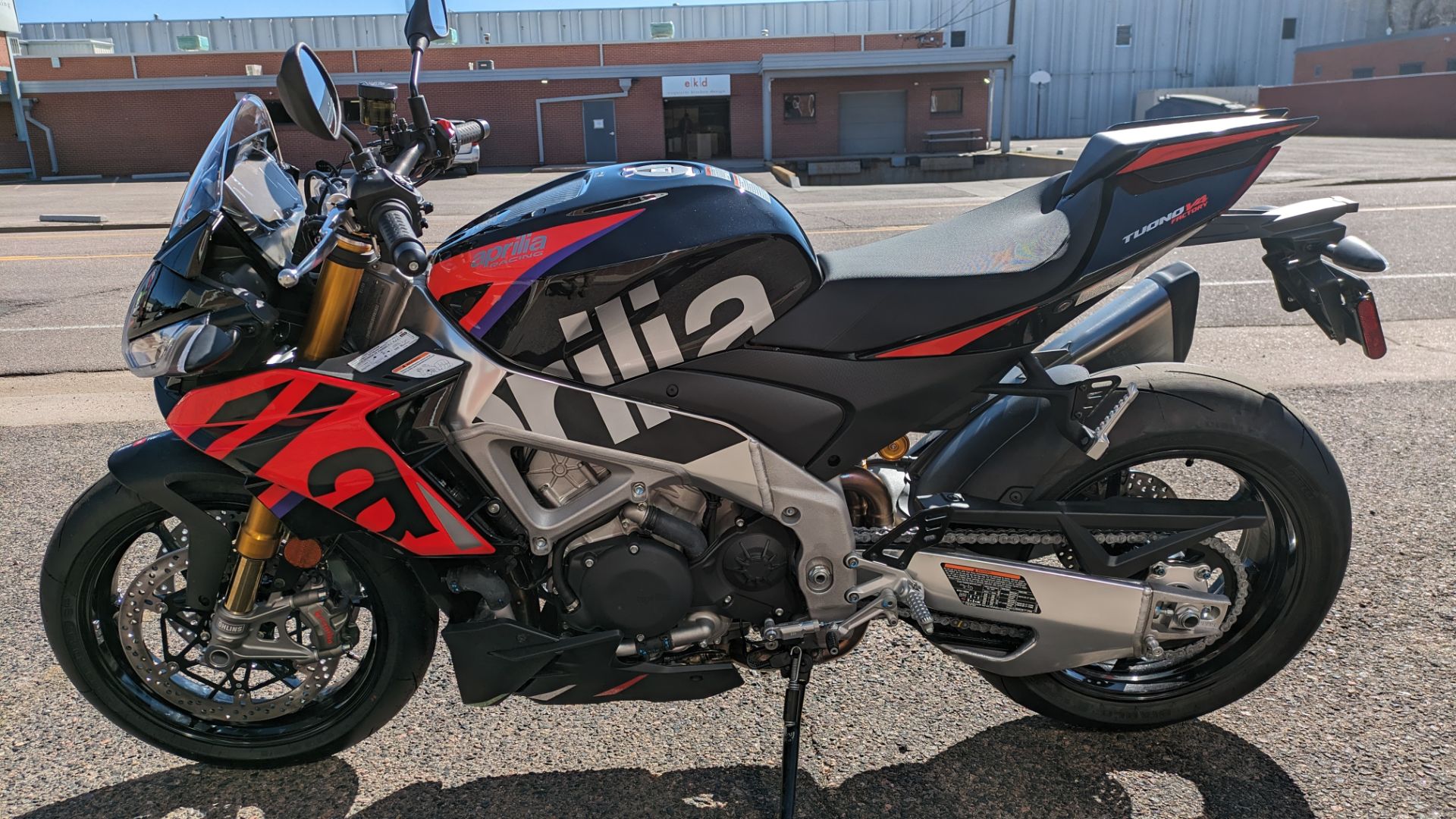 2024 Aprilia Tuono V4 Factory 1100 in Denver, Colorado - Photo 11