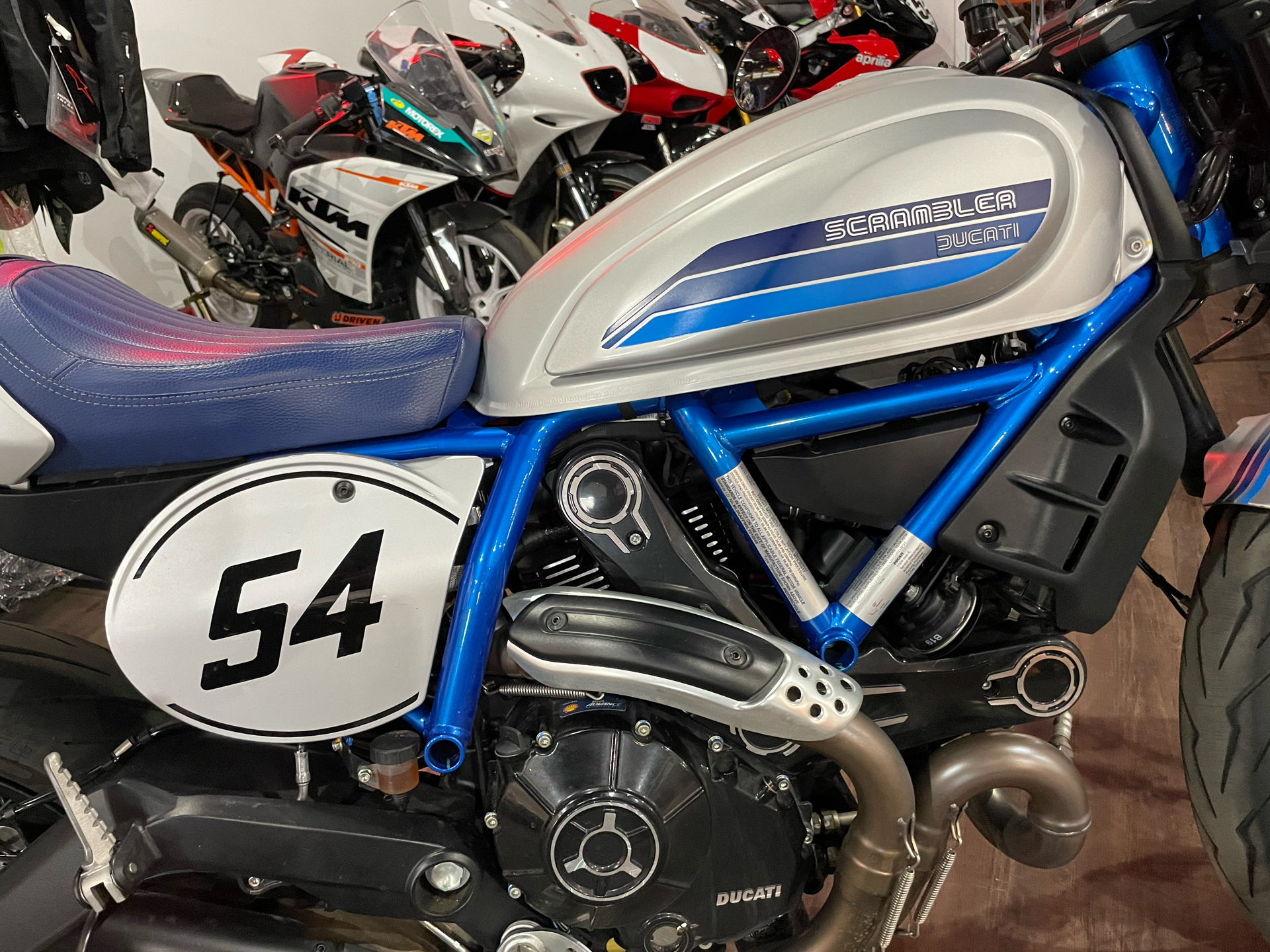 2020 Ducati Scrambler Cafe Racer in Denver, Colorado - Photo 10