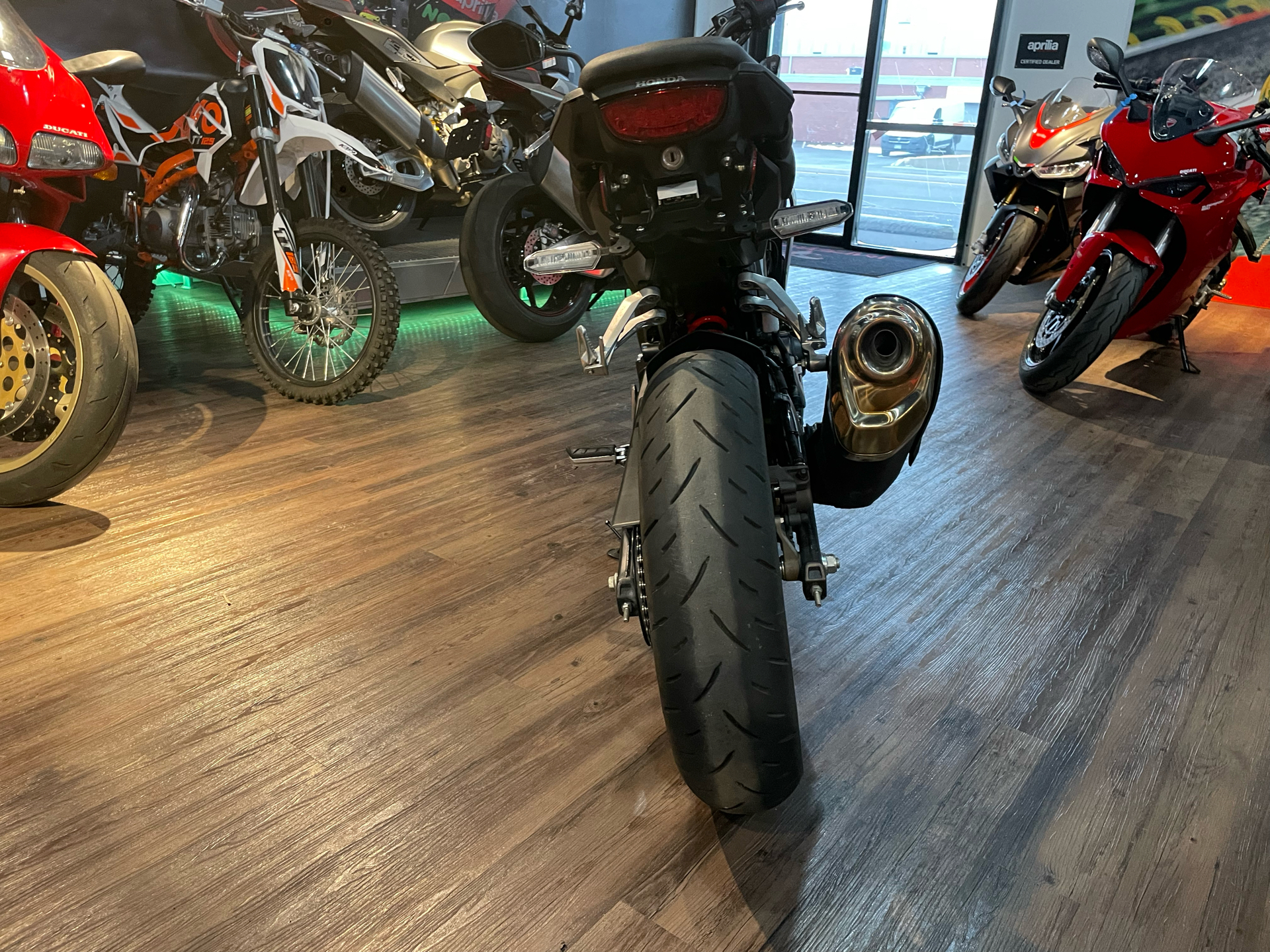 2022 Honda CB300R ABS in Denver, Colorado - Photo 5
