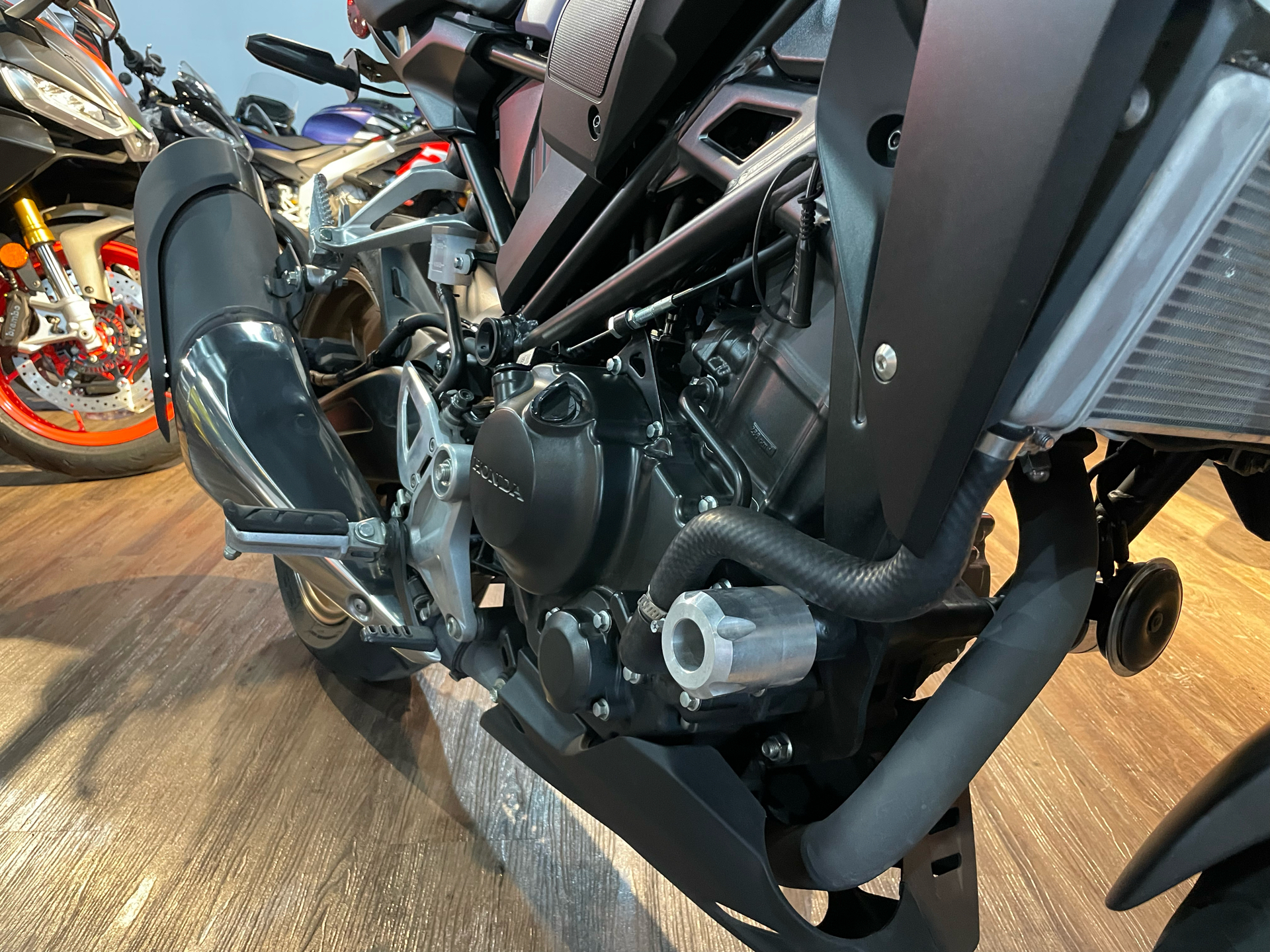 2022 Honda CB300R ABS in Denver, Colorado - Photo 11