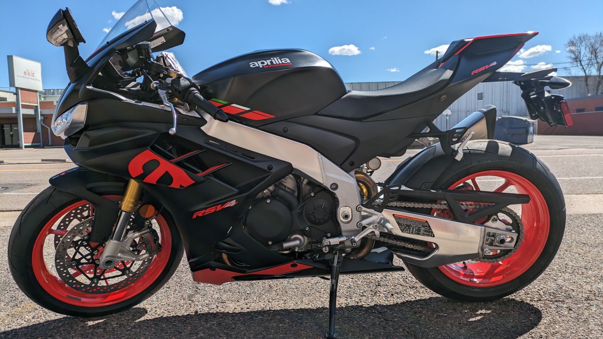 2024 Aprilia RSV4 1100 in Denver, Colorado - Photo 12