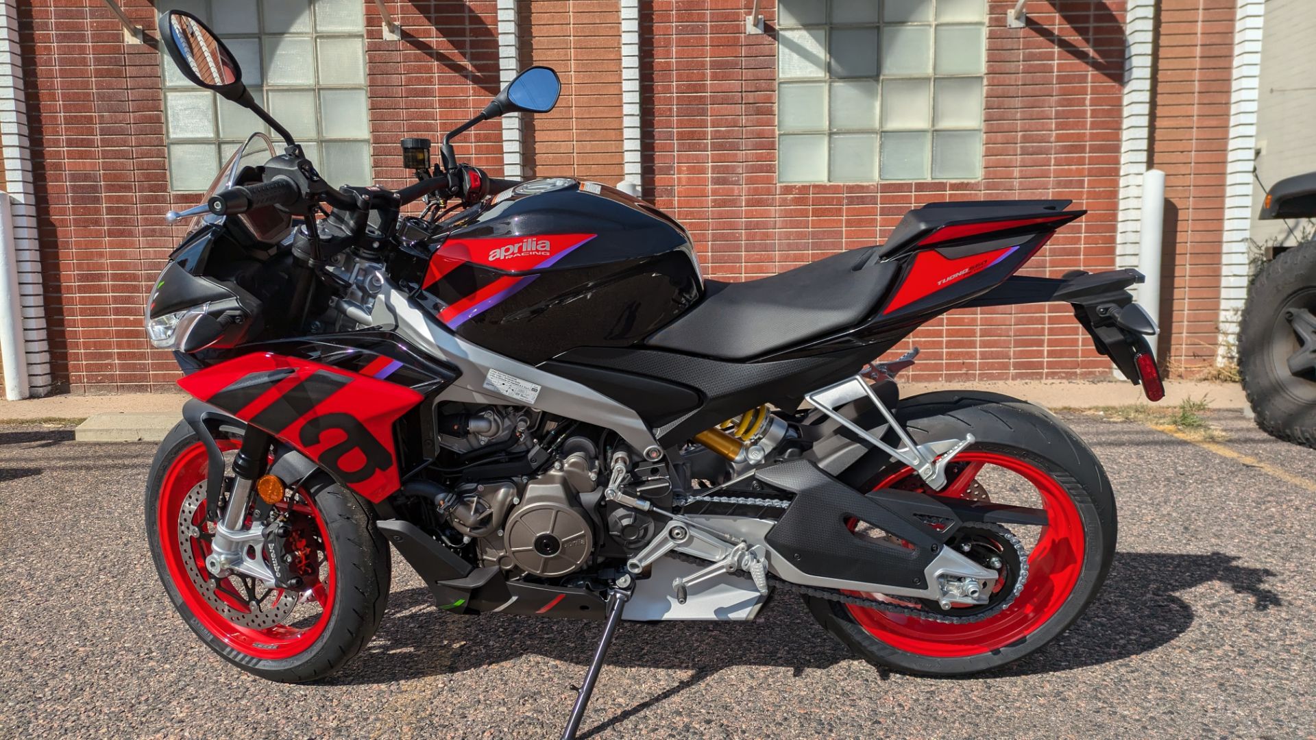 2024 Aprilia Tuono 660 Factory in Denver, Colorado - Photo 1