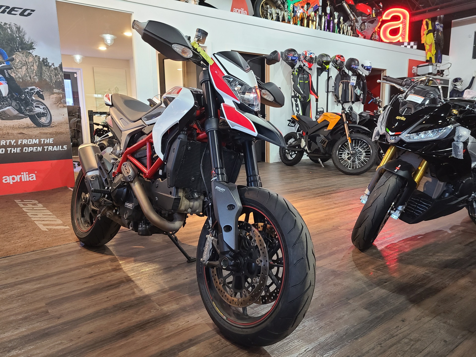 2014 Ducati Hypermotard SP in Denver, Colorado - Photo 5