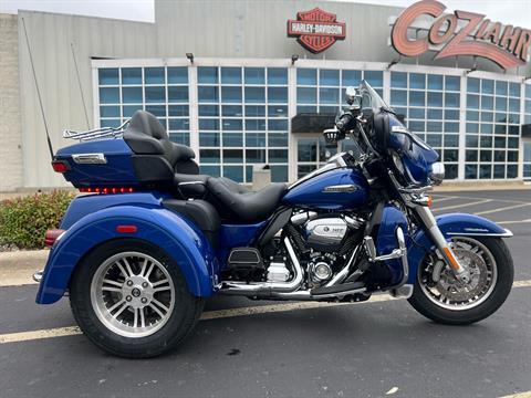 2017 Harley-Davidson Tri Glide® Ultra in Forsyth, Illinois