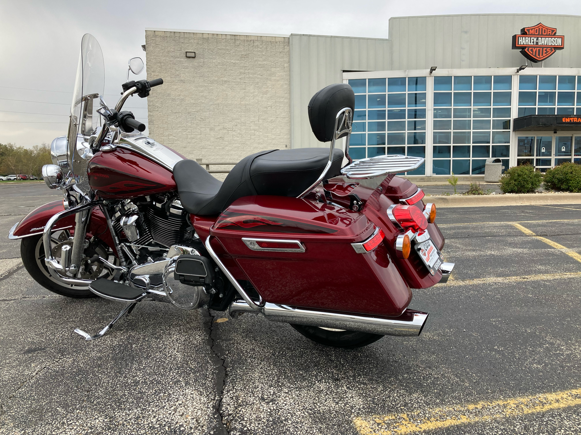 2017 Harley-Davidson Road King® in Forsyth, Illinois - Photo 5