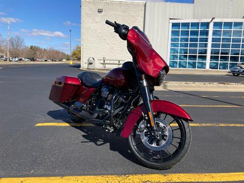 2018 Harley-Davidson Street Glide® Special in Forsyth, Illinois - Photo 2