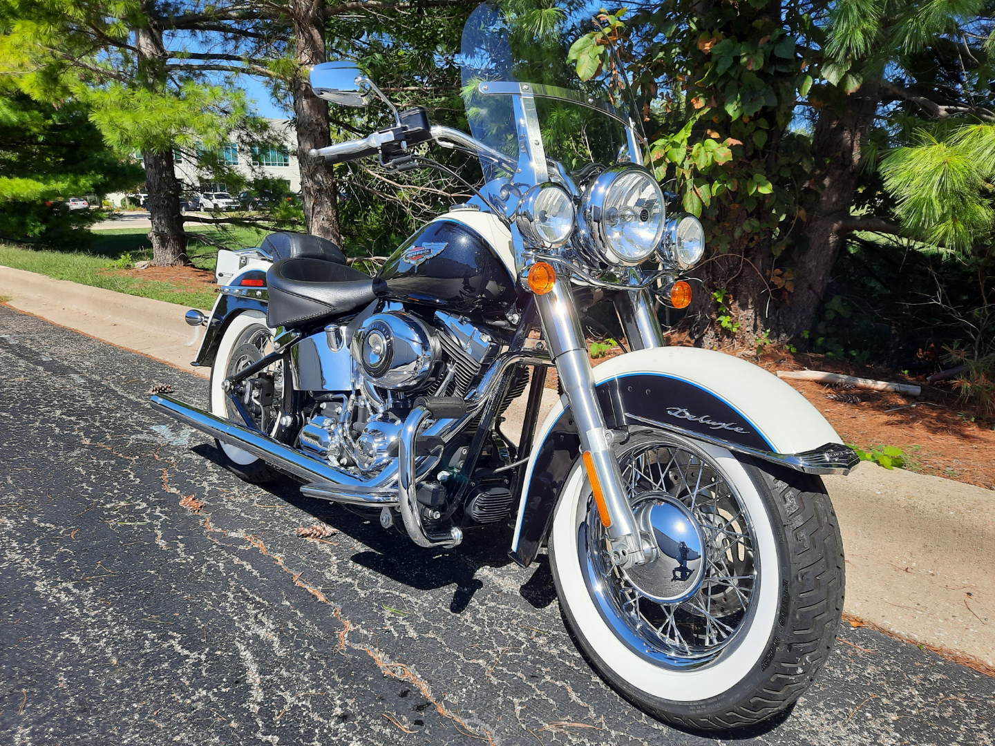 2013 Harley-Davidson Softail® Deluxe in Forsyth, Illinois - Photo 3