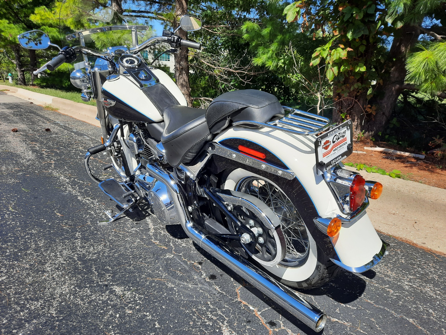 2013 Harley-Davidson Softail® Deluxe in Forsyth, Illinois - Photo 6