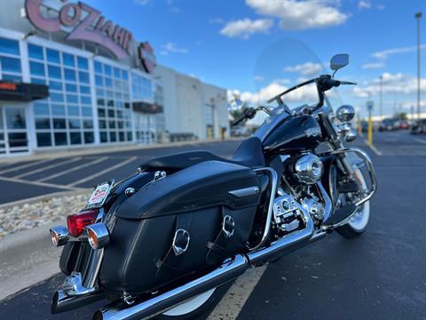 2013 Harley-Davidson Road King® Classic in Forsyth, Illinois - Photo 3