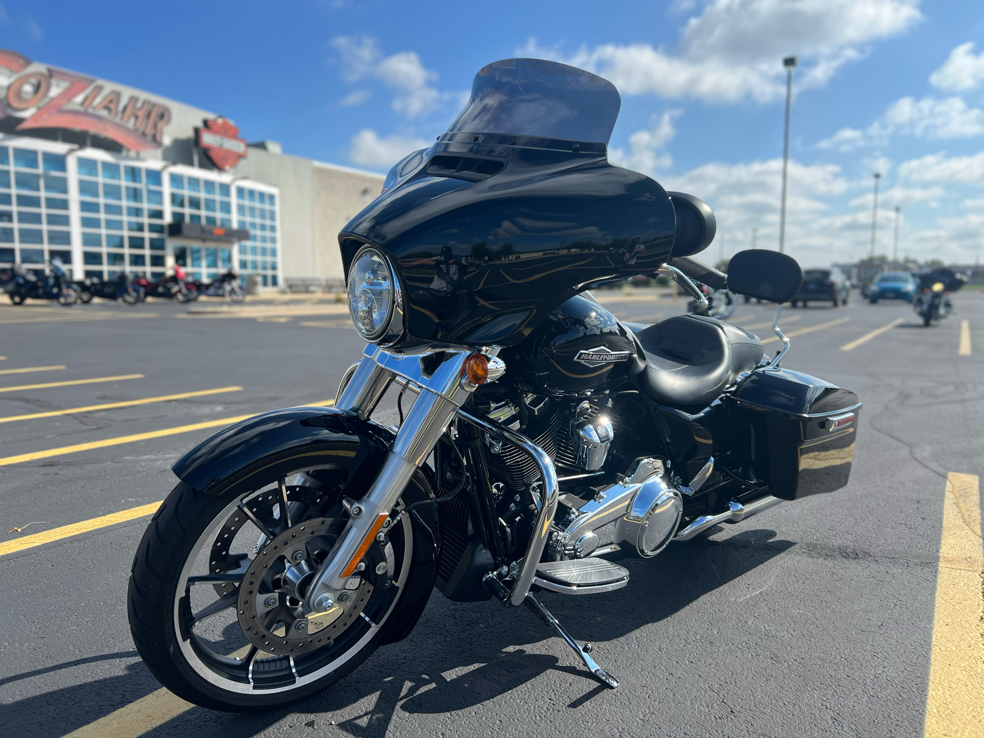 2021 Harley-Davidson Street Glide® in Forsyth, Illinois - Photo 5