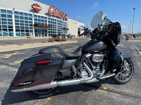 2020 Harley-Davidson CVO™ Street Glide® in Forsyth, Illinois - Photo 3