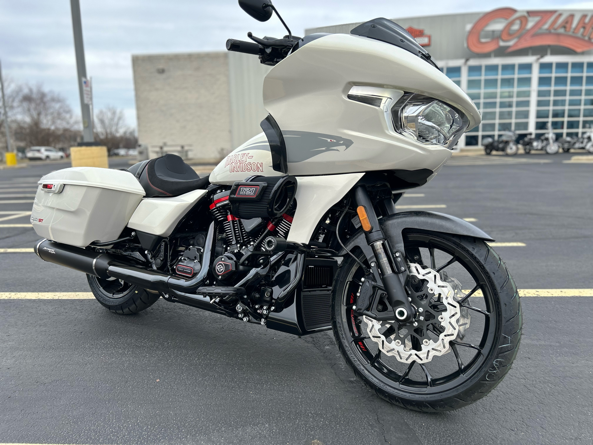 2024 Harley-Davidson CVO™ Road Glide® ST in Forsyth, Illinois - Photo 2