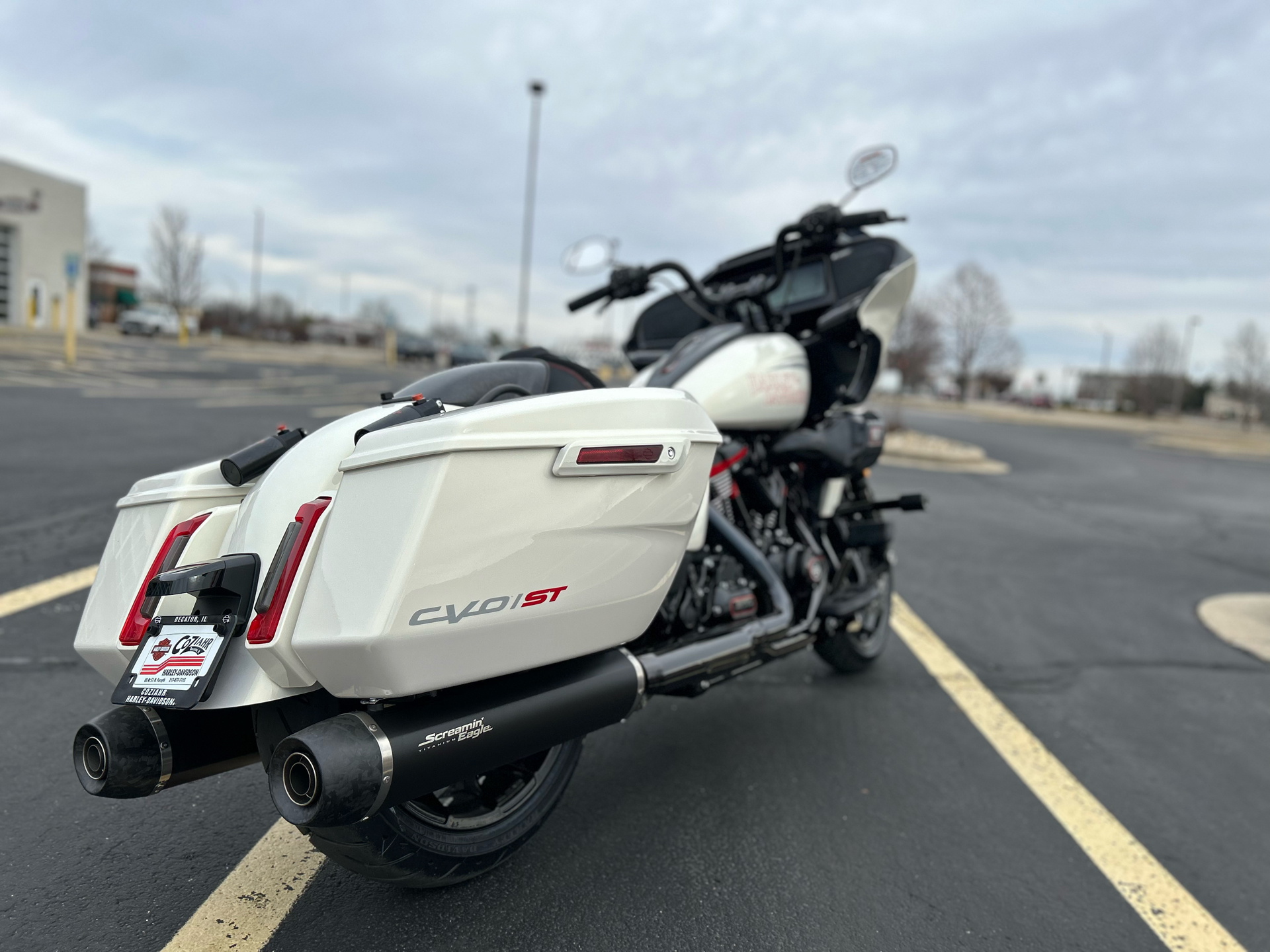 2024 Harley-Davidson CVO™ Road Glide® ST in Forsyth, Illinois - Photo 3