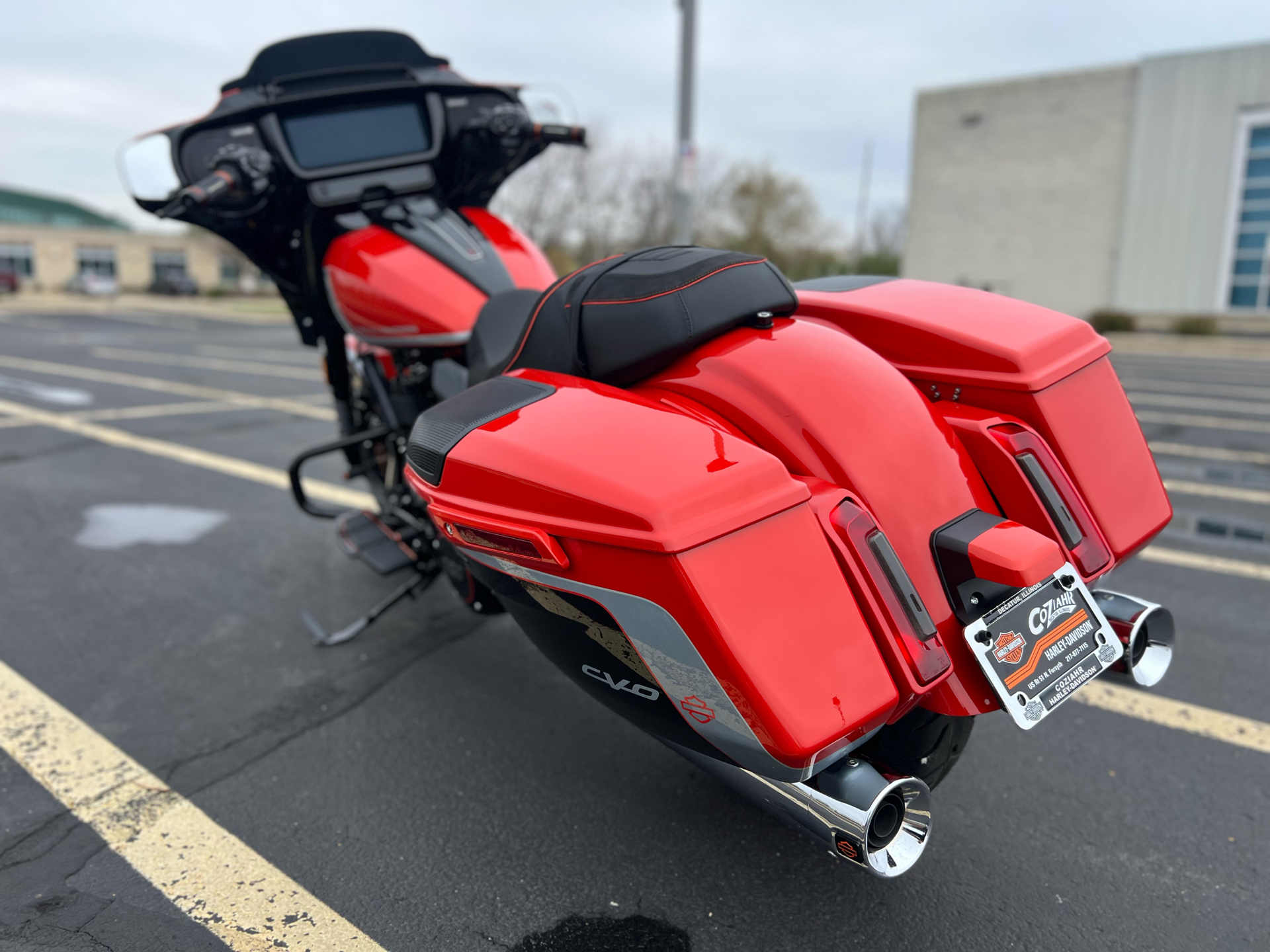 2024 Harley-Davidson CVO™ Street Glide® in Forsyth, Illinois - Photo 6