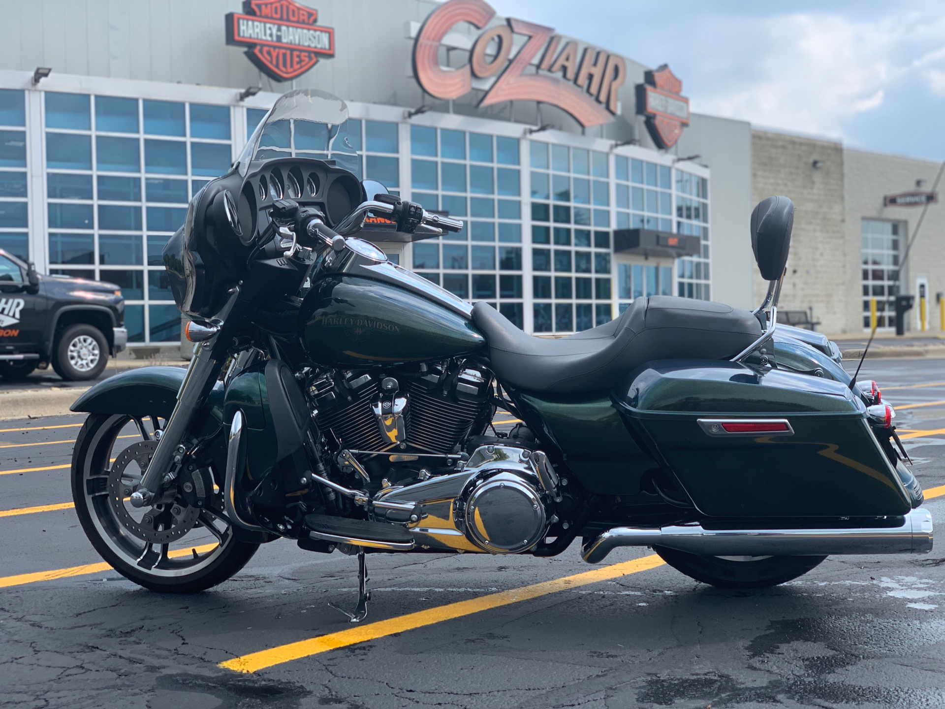 2018 Harley-Davidson Street Glide® in Forsyth, Illinois - Photo 4