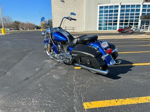 2010 Harley-Davidson Road King® Classic in Forsyth, Illinois - Photo 6