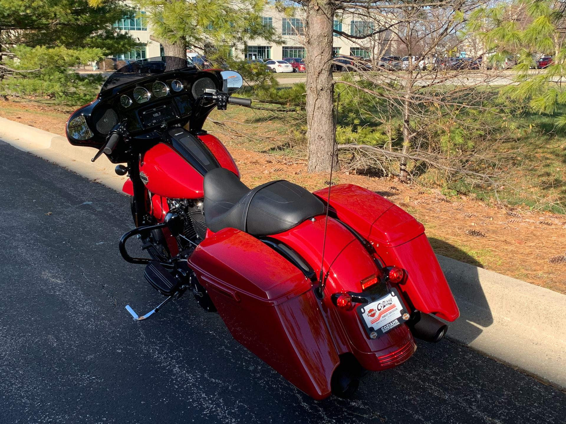 2021 Harley-Davidson Street Glide® Special in Forsyth, Illinois - Photo 6