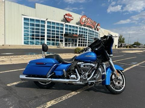 2018 Harley-Davidson Street Glide® in Forsyth, Illinois