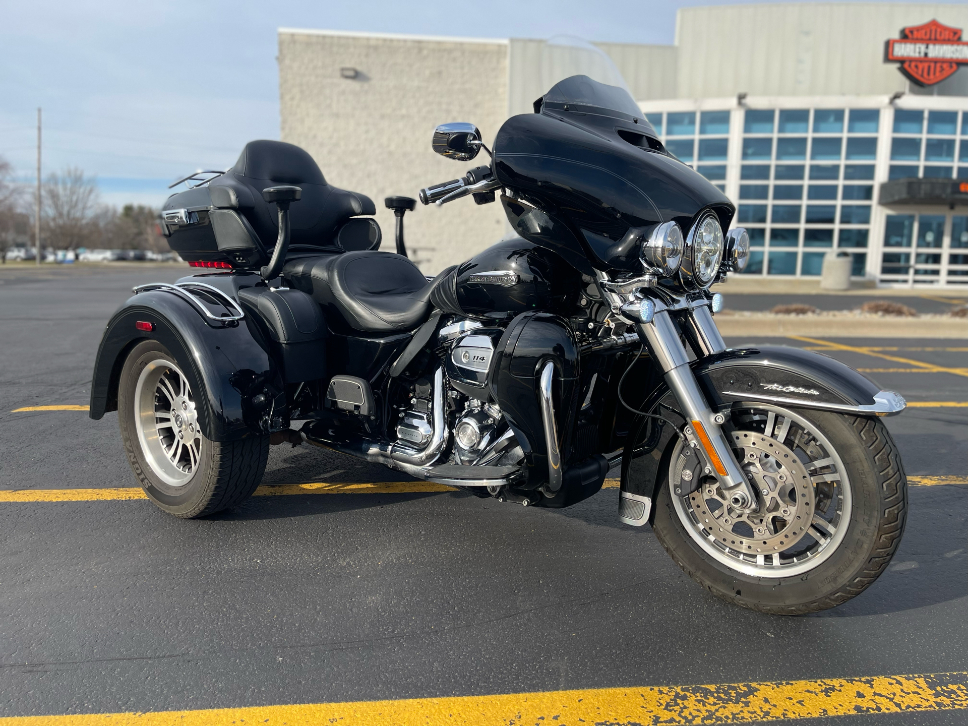 2020 Harley-Davidson Tri Glide® Ultra in Forsyth, Illinois - Photo 2