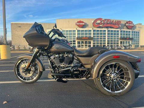 2023 Harley-Davidson Road Glide® 3 in Forsyth, Illinois - Photo 4