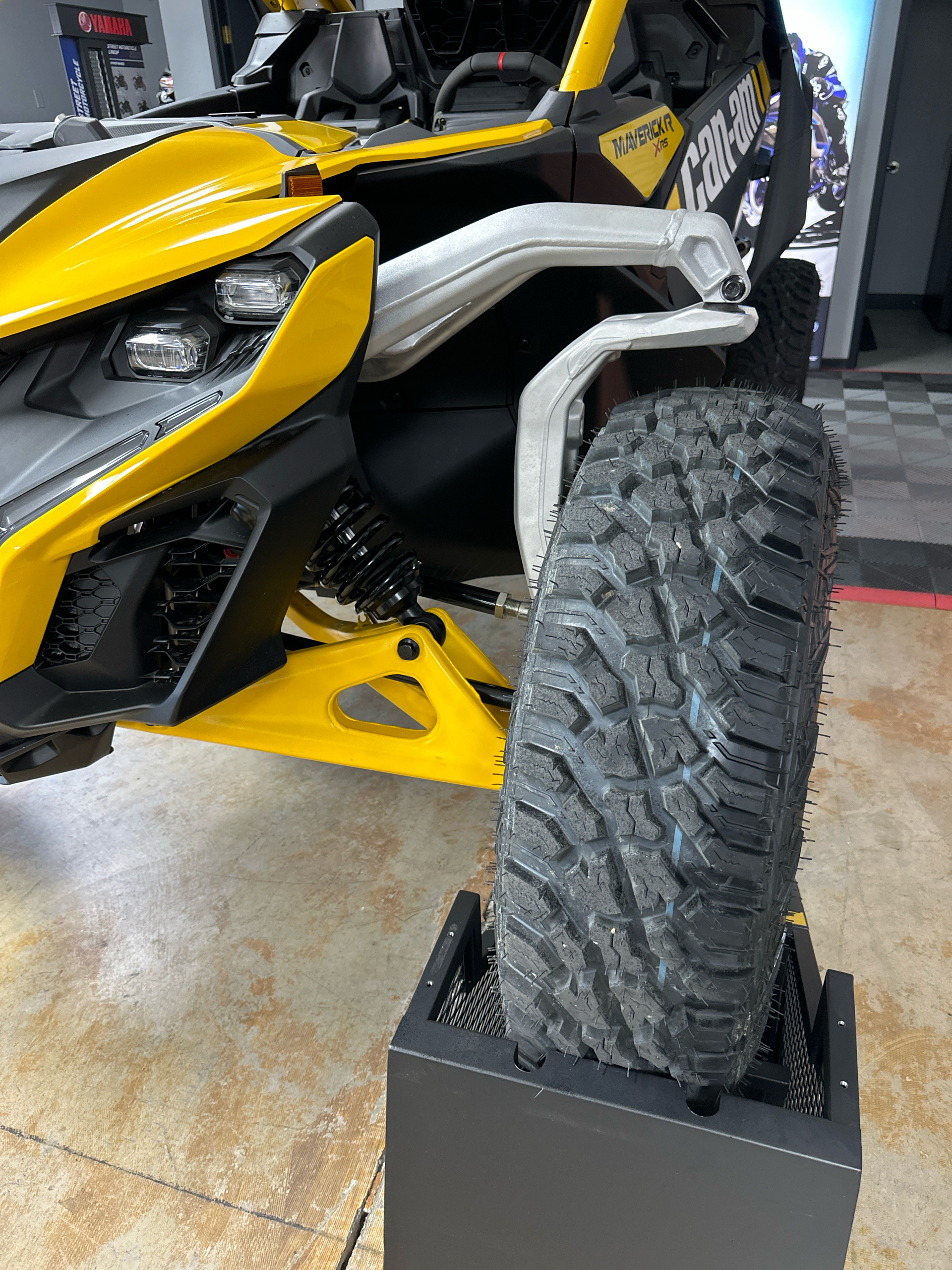 2024 Can-Am Maverick R X RS with Smart-Shox in Redding, California - Photo 14
