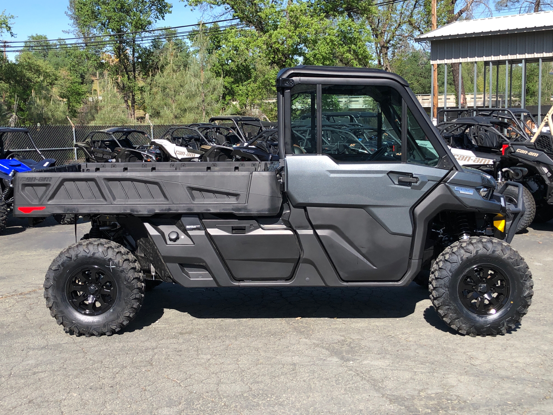 2023 Can-Am Defender Pro Limited CAB HD10 in Redding, California - Photo 1