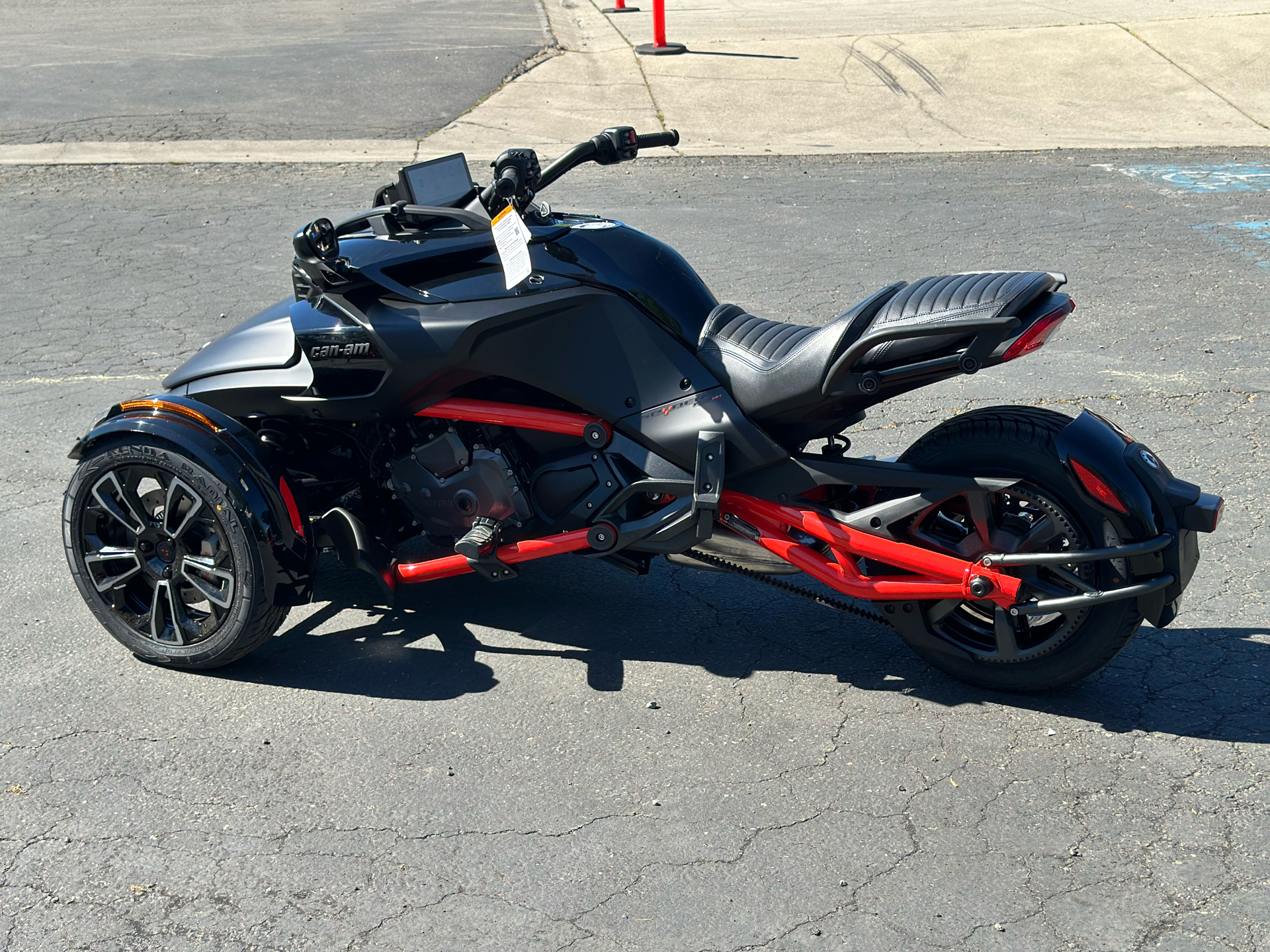 2024 Can-Am Spyder F3-S in Redding, California - Photo 2