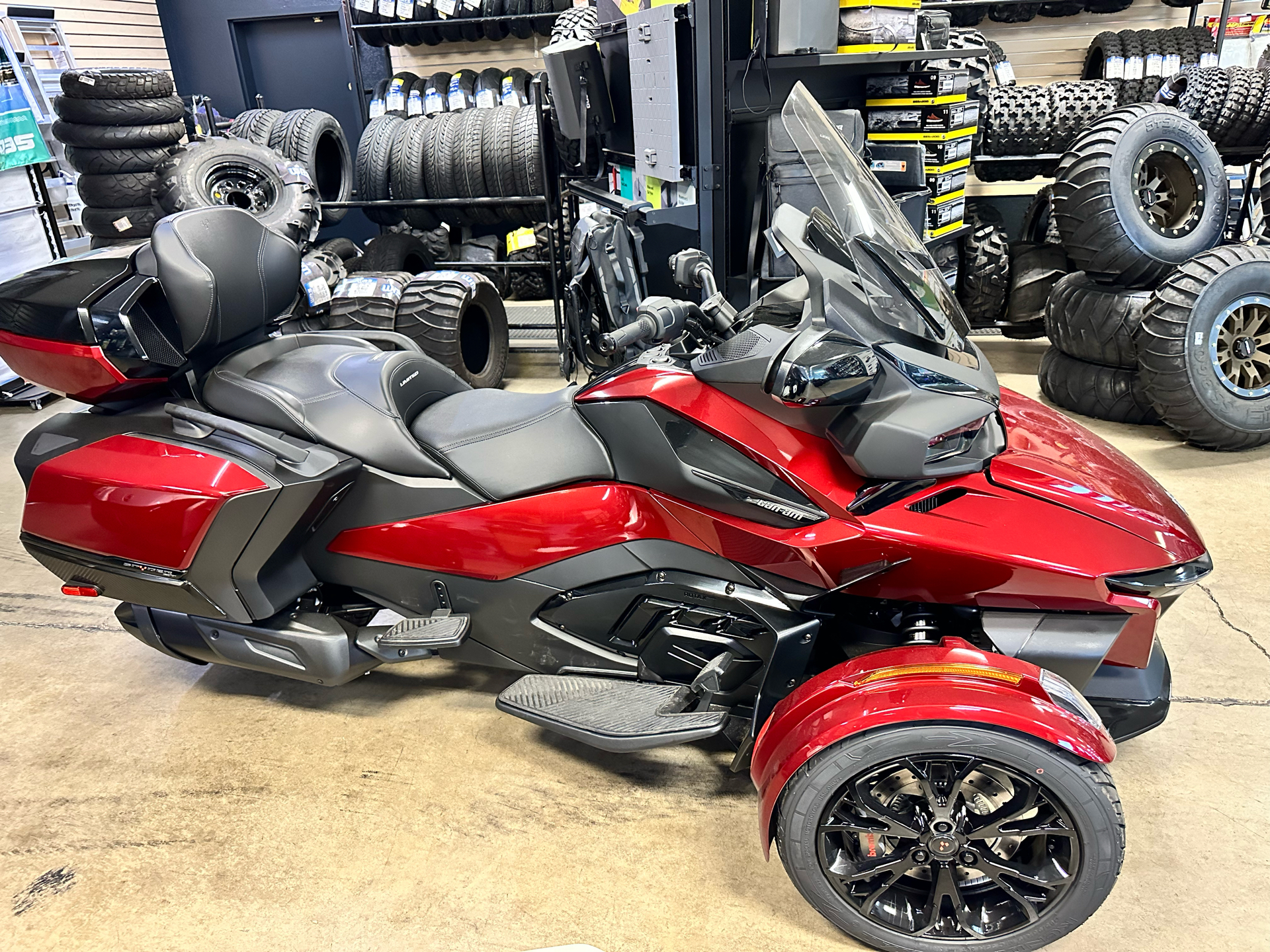 2024 Can-Am Spyder RT Limited in Redding, California - Photo 3