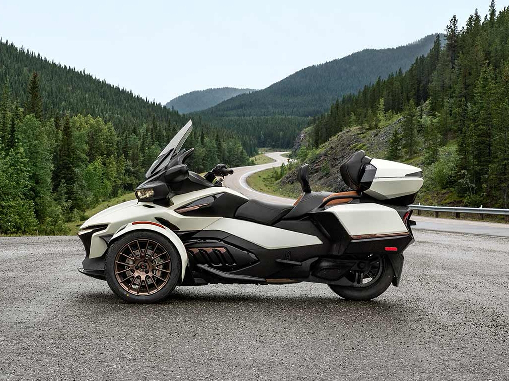 2024 Can-Am Spyder RT Sea-to-Sky in Redding, California - Photo 1