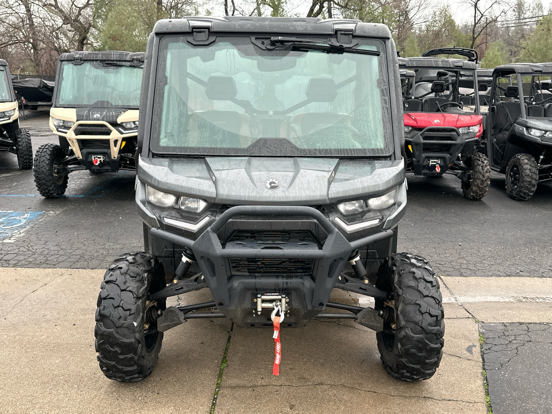 2022 Can-Am Defender Limited CAB HD10 in Redding, California - Photo 2