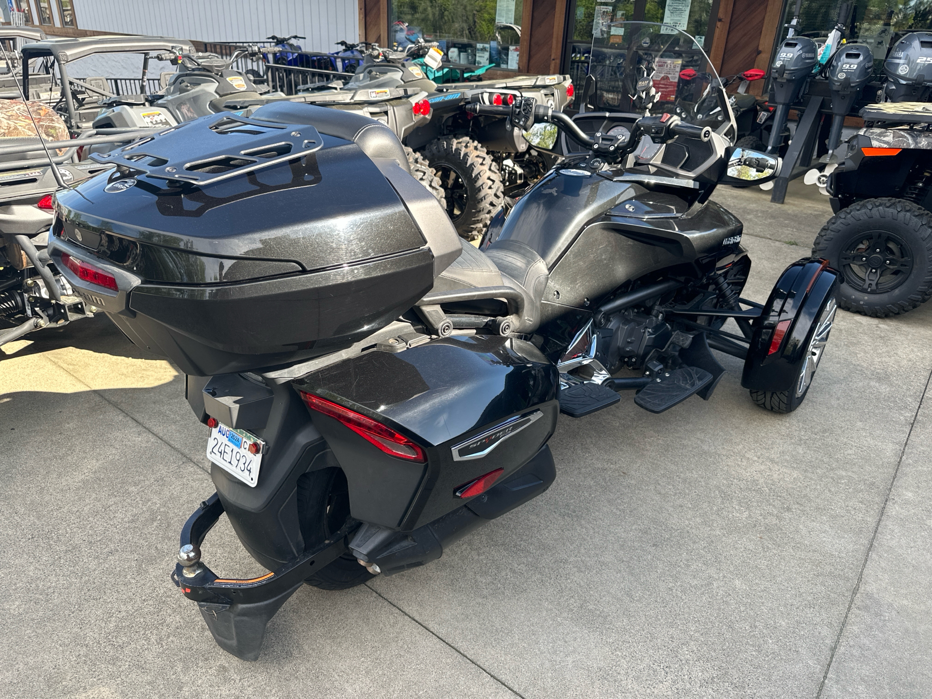 2017 Can-Am Spyder F3 Limited in Redding, California - Photo 4