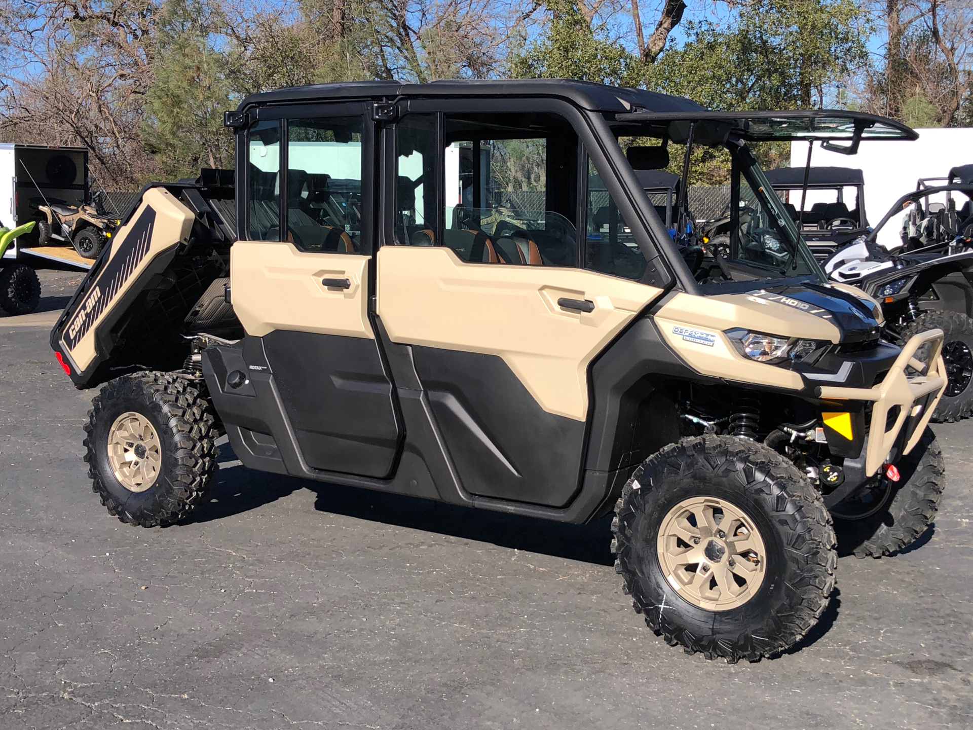 2023 Can-Am Defender Max Limited CAB HD10 in Redding, California - Photo 5