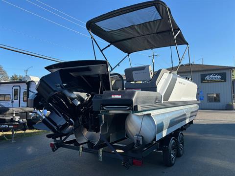 2024 Manitou Cruise 22 MAX Bench in Redding, California - Photo 8