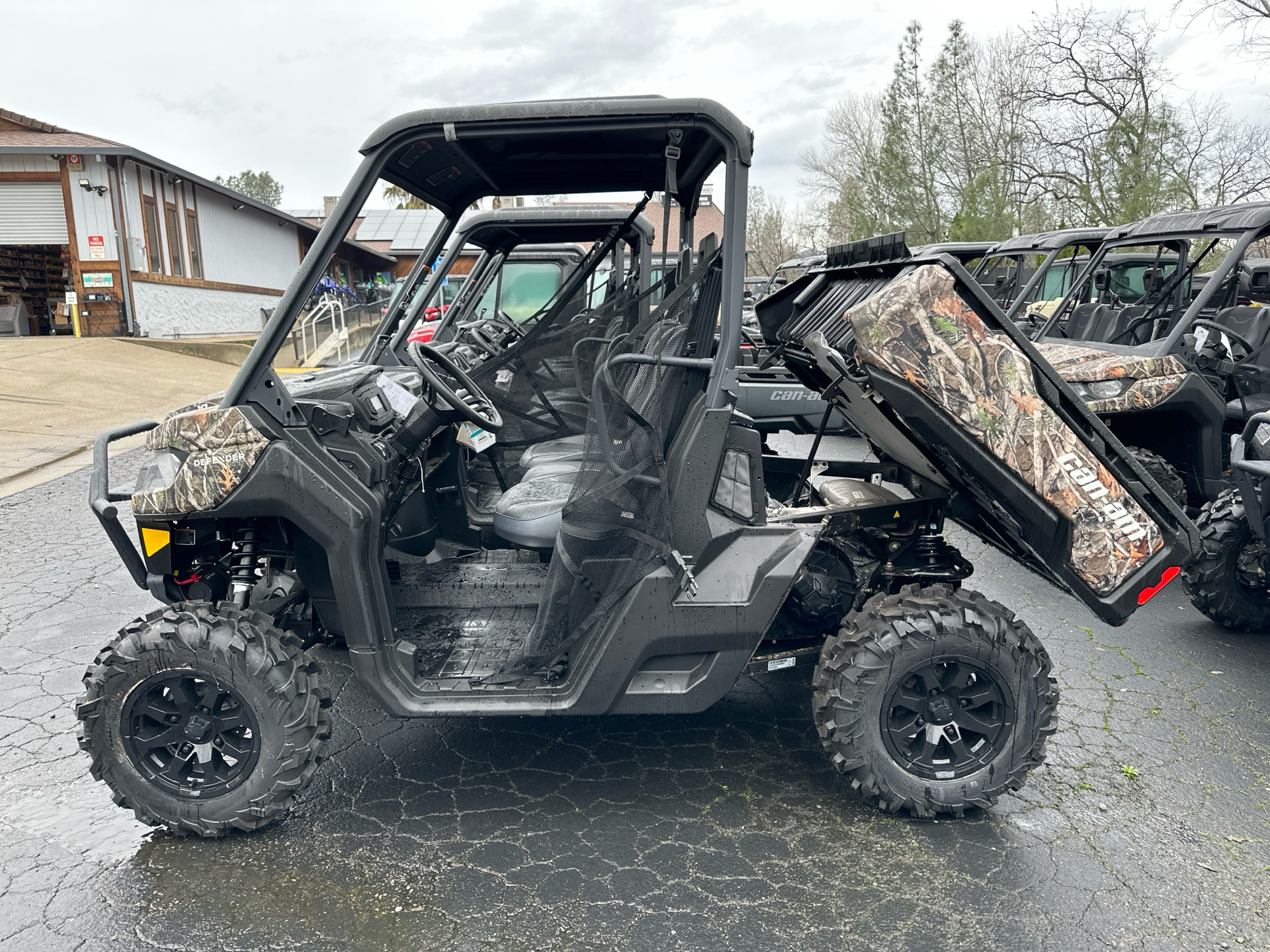 2024 Can-Am Defender XT HD10 in Redding, California - Photo 4