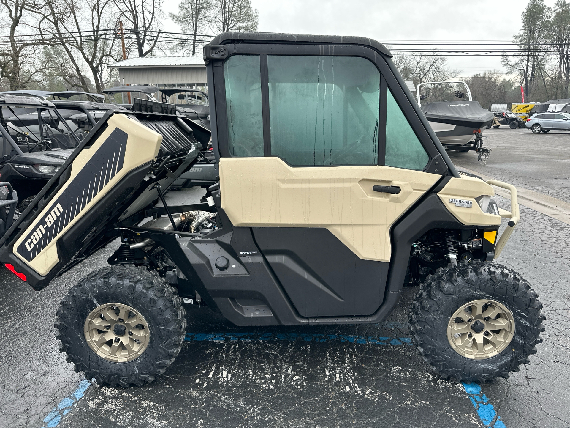 2024 Can-Am Defender Limited HD10 in Redding, California - Photo 11