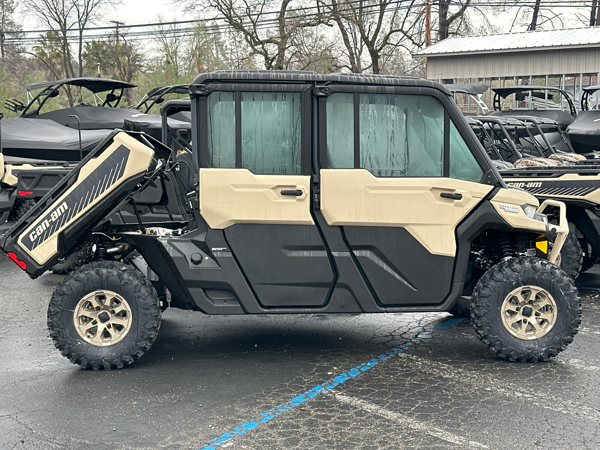 2024 Can-Am Defender MAX Limited HD10 in Redding, California - Photo 5