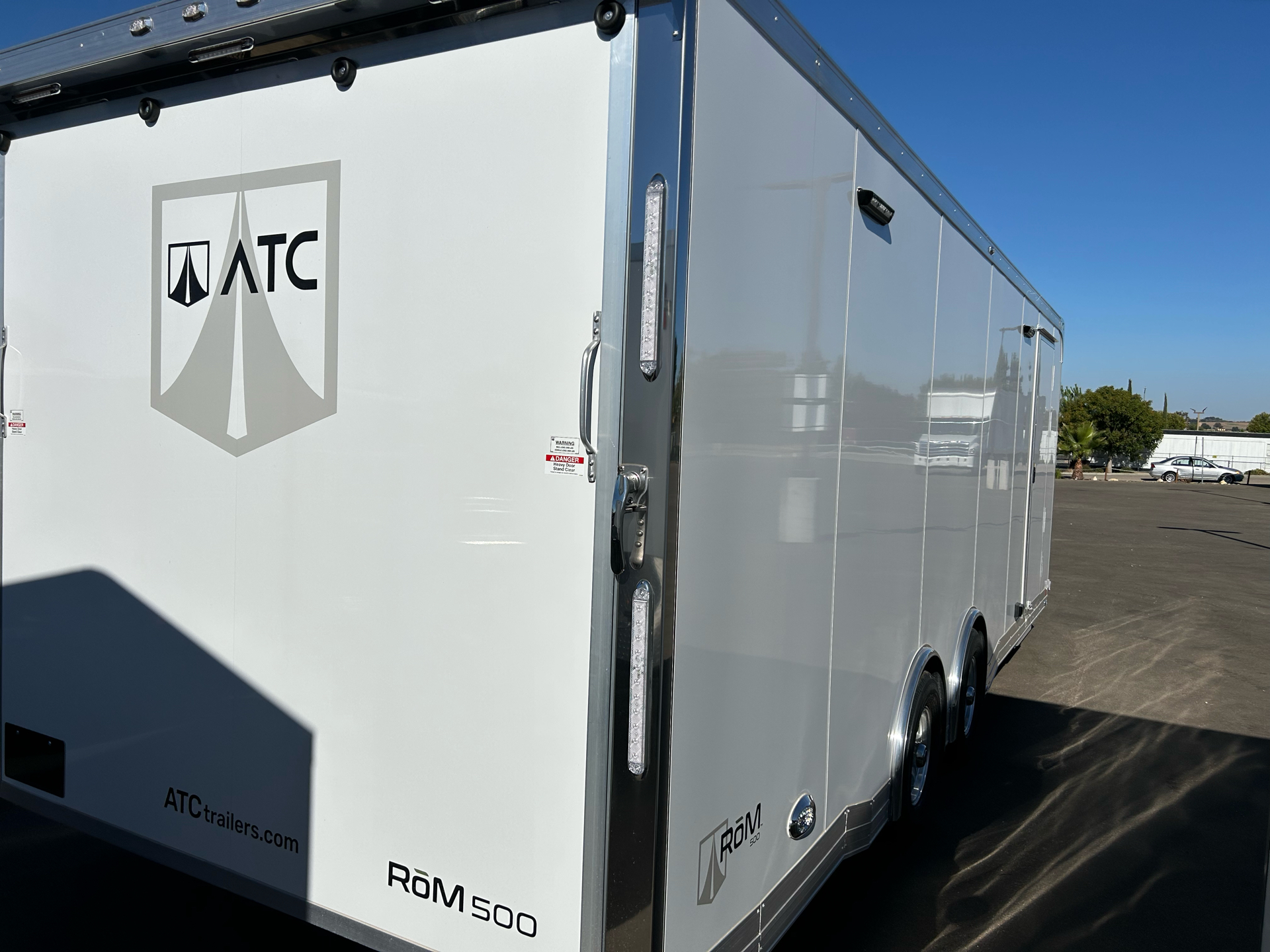 2024 ATC 8.5X24 ENCLOSED CAR HAULER ROM 500 in Paso Robles, California - Photo 4